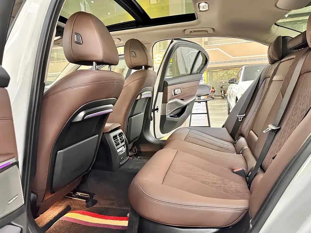 BMW 3 Series — фото 13