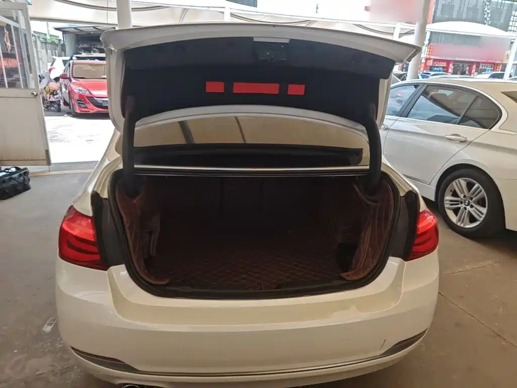 BMW 3 Series — фото 19