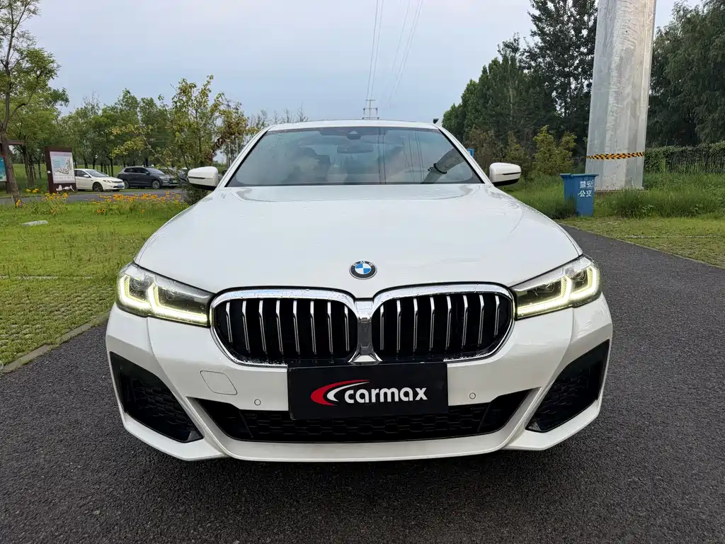 BMW 5 Series — фото 2