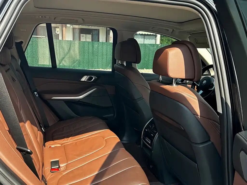 BMW X5 (Import) — фото 10