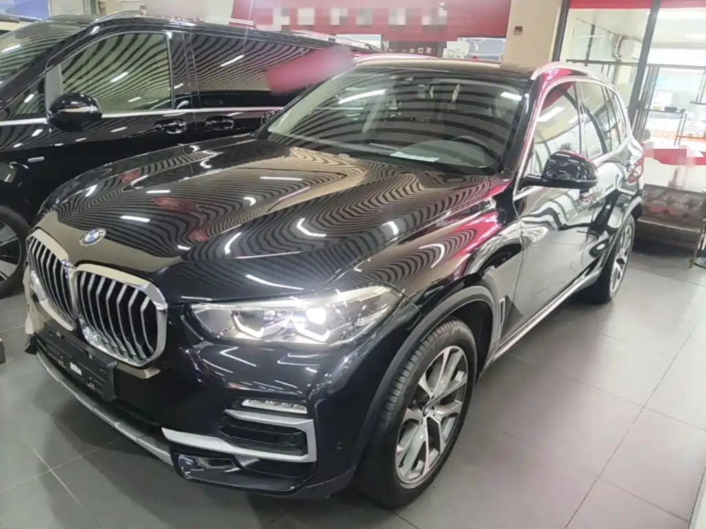 BMW X5 (Import) — фото 2