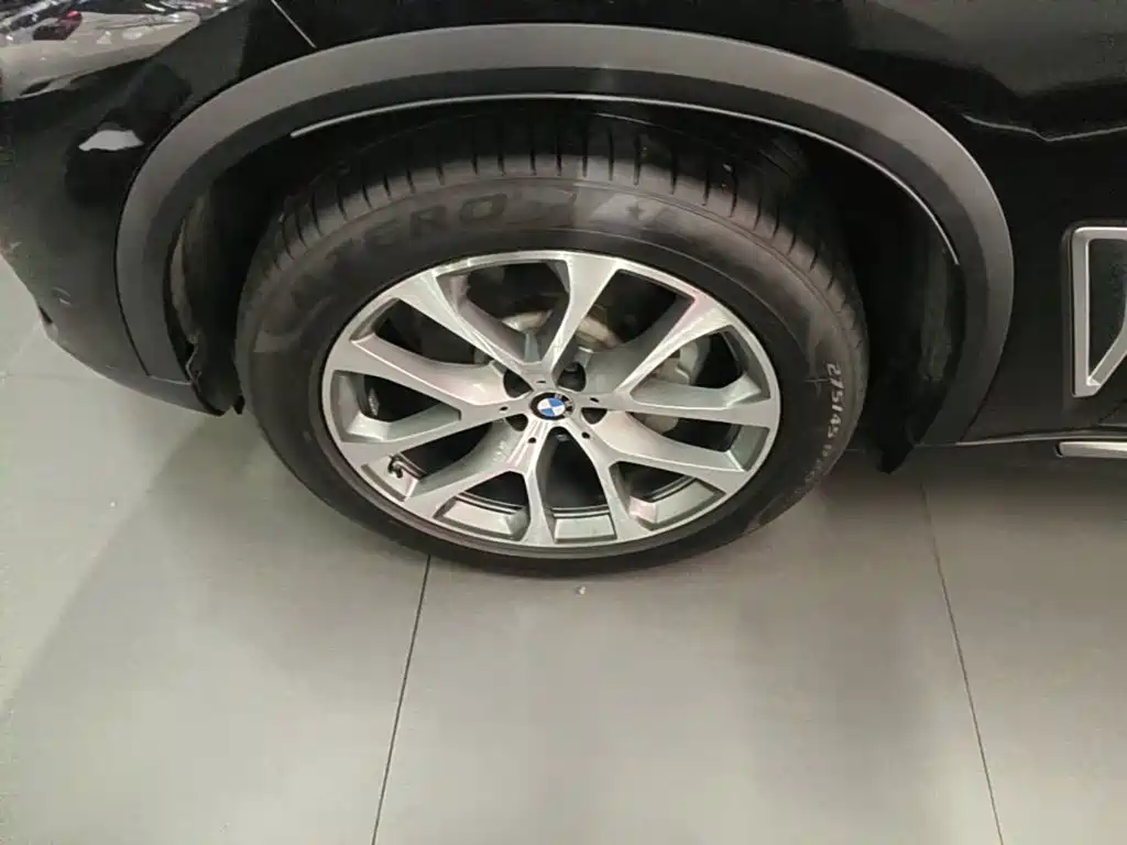 BMW X5 (Import) — фото 23