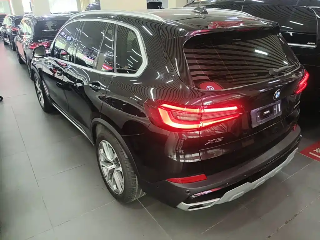 BMW X5 (Import) — фото 5