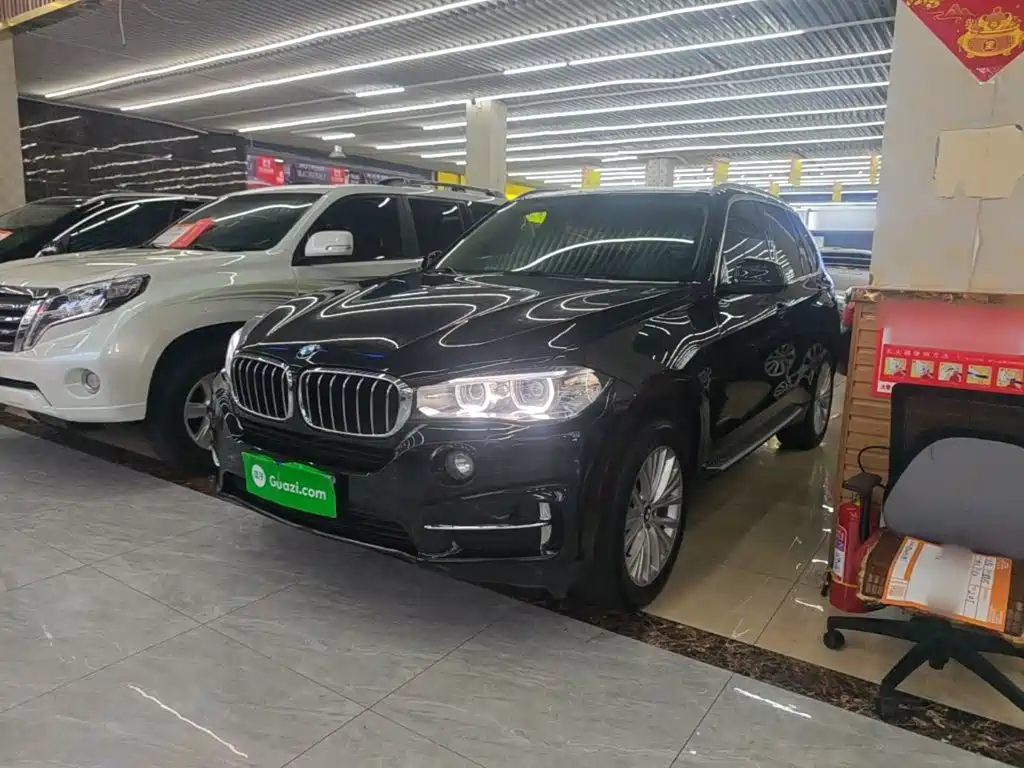 BMW X5 (Import) — фото 2