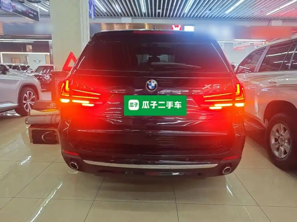 BMW X5 (Import) — фото 6
