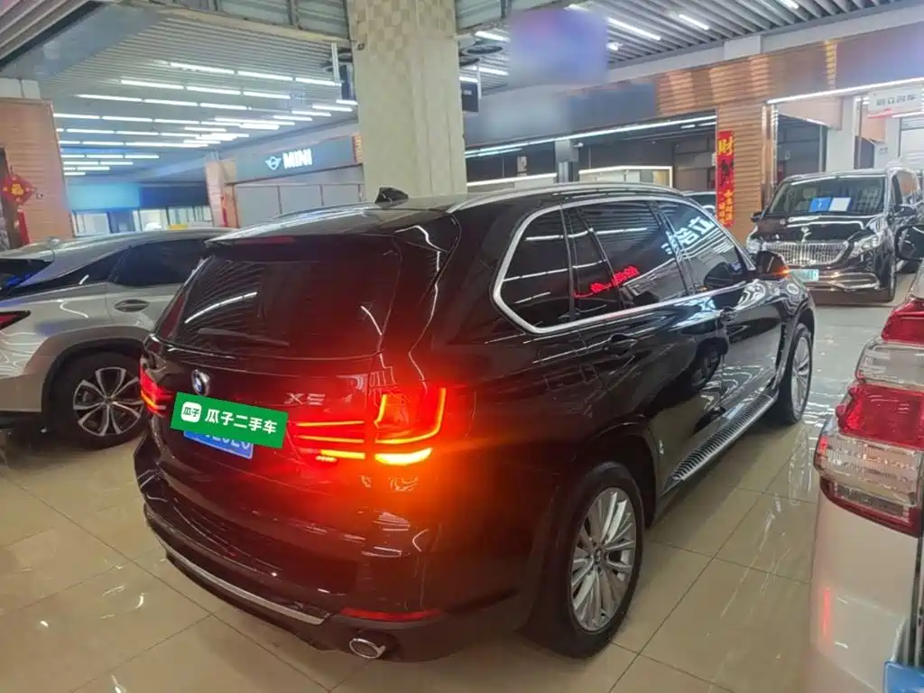 BMW X5 (Import) — фото 7