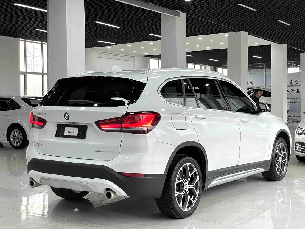 BMW X1 — фото 4