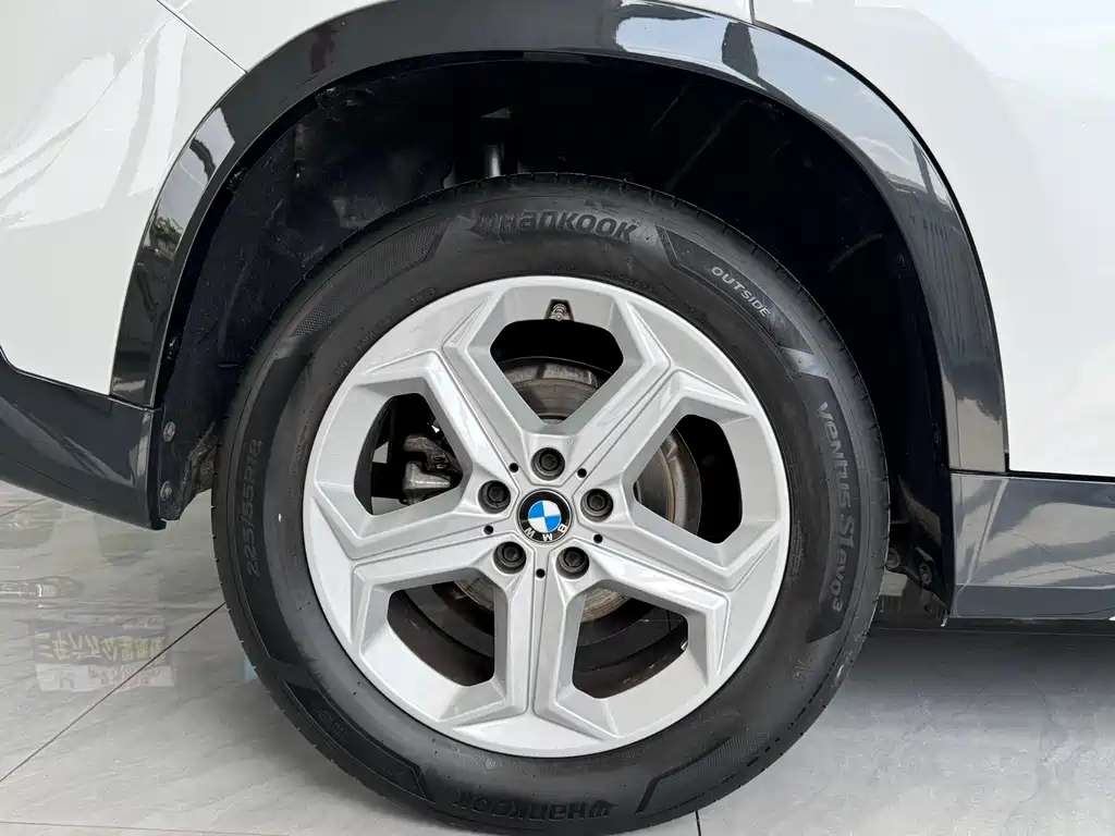 BMW X1 — фото 4
