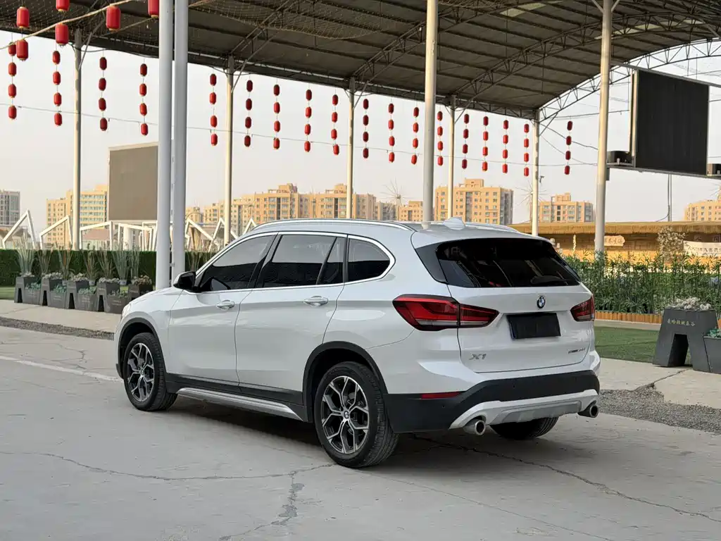 BMW X1 — фото 4