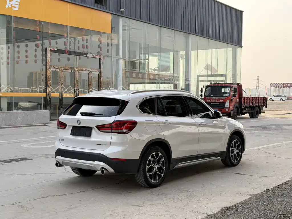 BMW X1 — фото 6