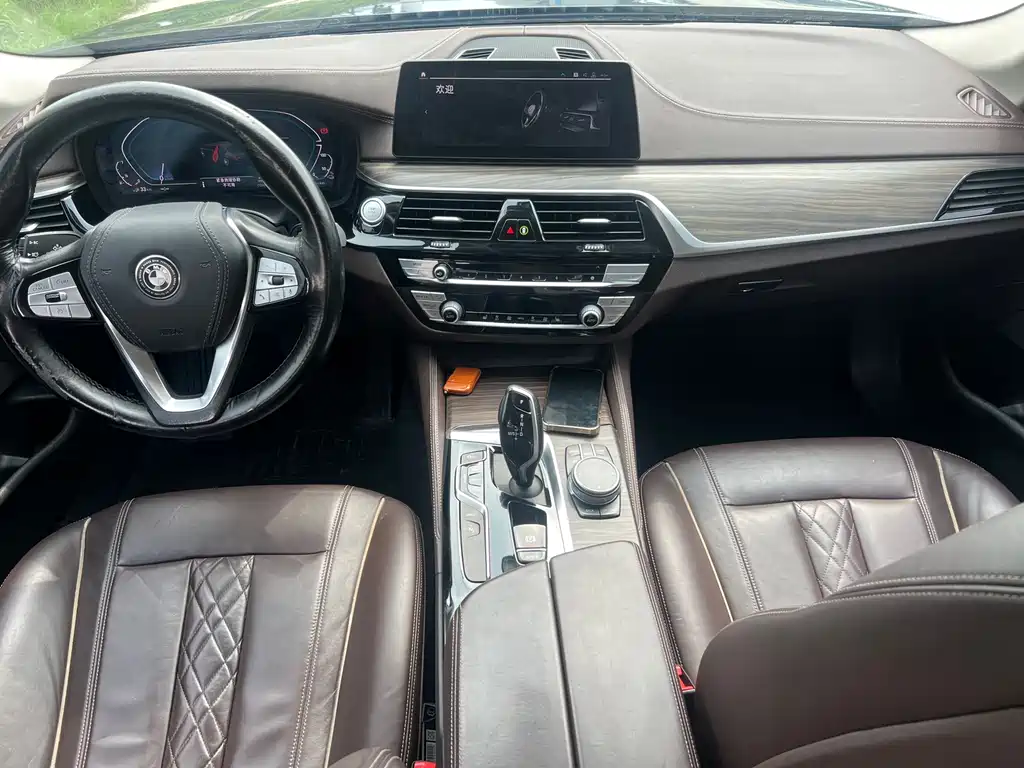 BMW 5 Series New Energy — фото 5
