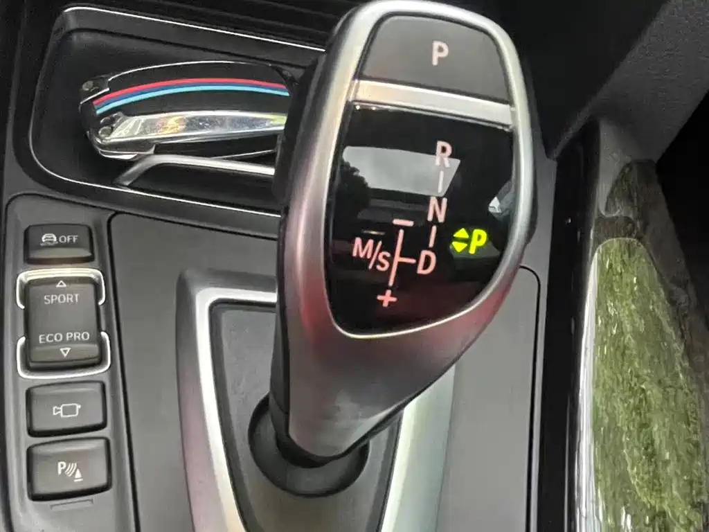 BMW 3 Series GT — фото 13