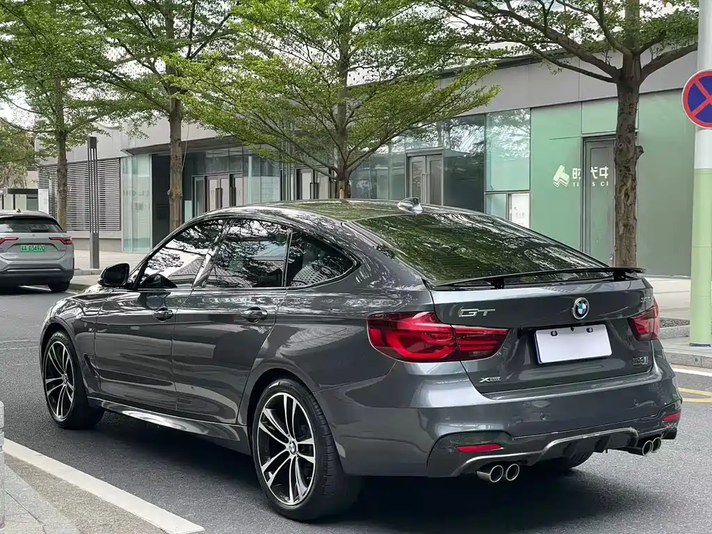 BMW 3 Series GT — фото 17