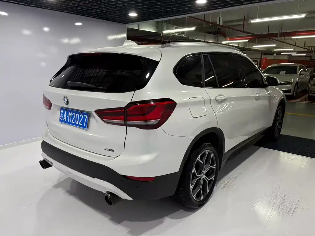 BMW X1 — фото 5