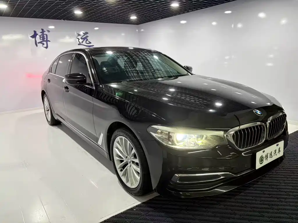 BMW 5 Series — фото 2