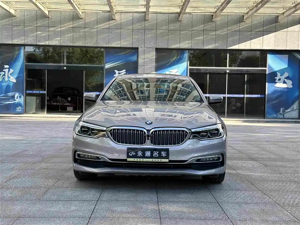 BMW 5 Series — фото 2