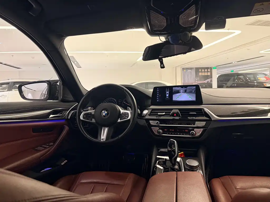 BMW 5 Series — фото 10