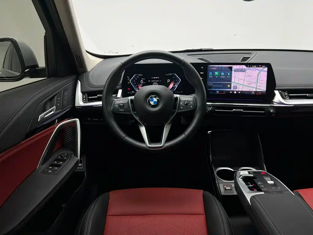 BMW X1 — фото 14