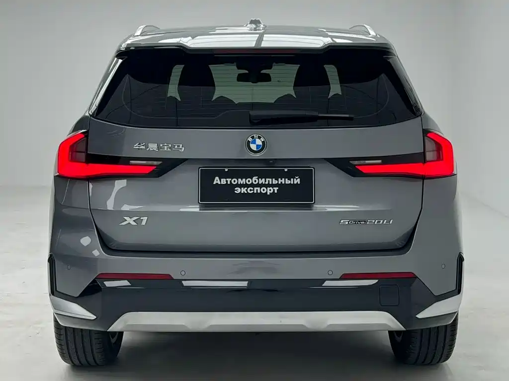 BMW X1 — фото 7