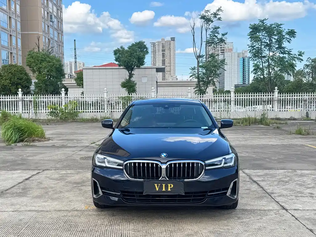 BMW 5 Series — фото 2