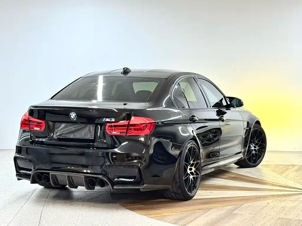 BMW M3 — фото 4
