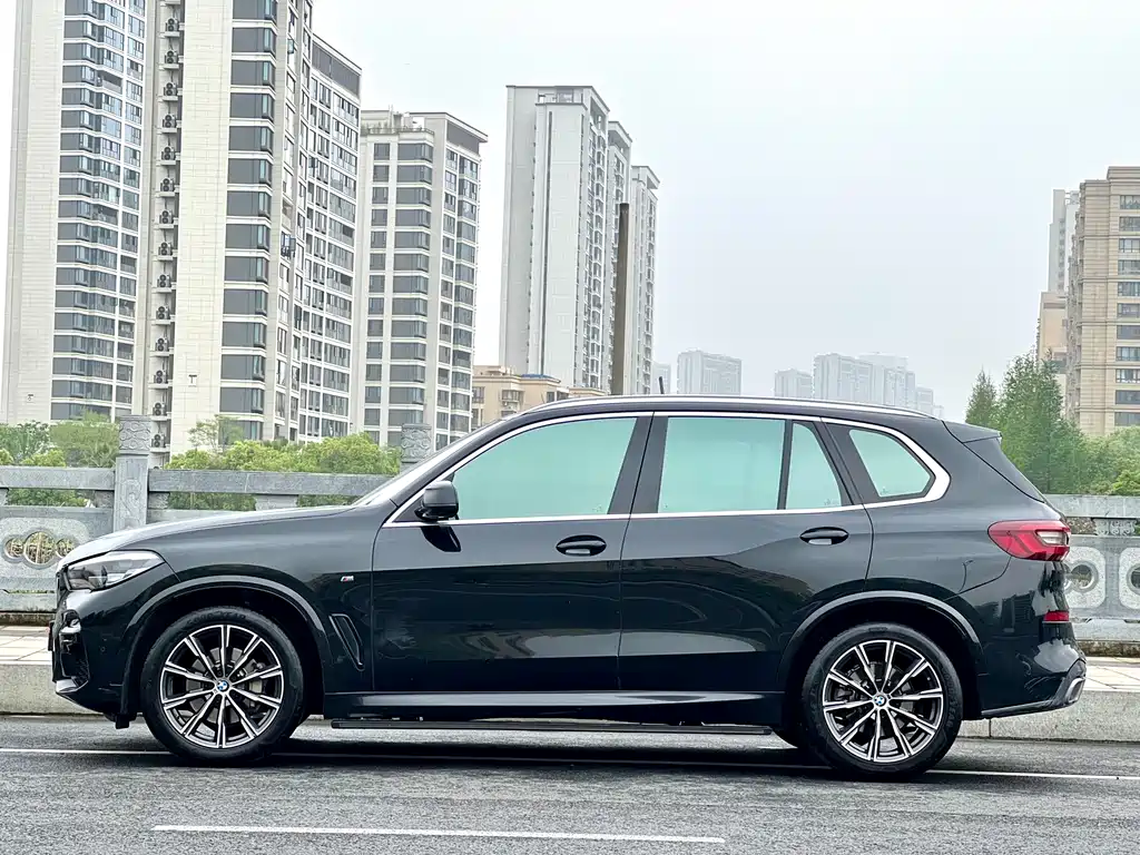 BMW X5 (Import) — фото 11