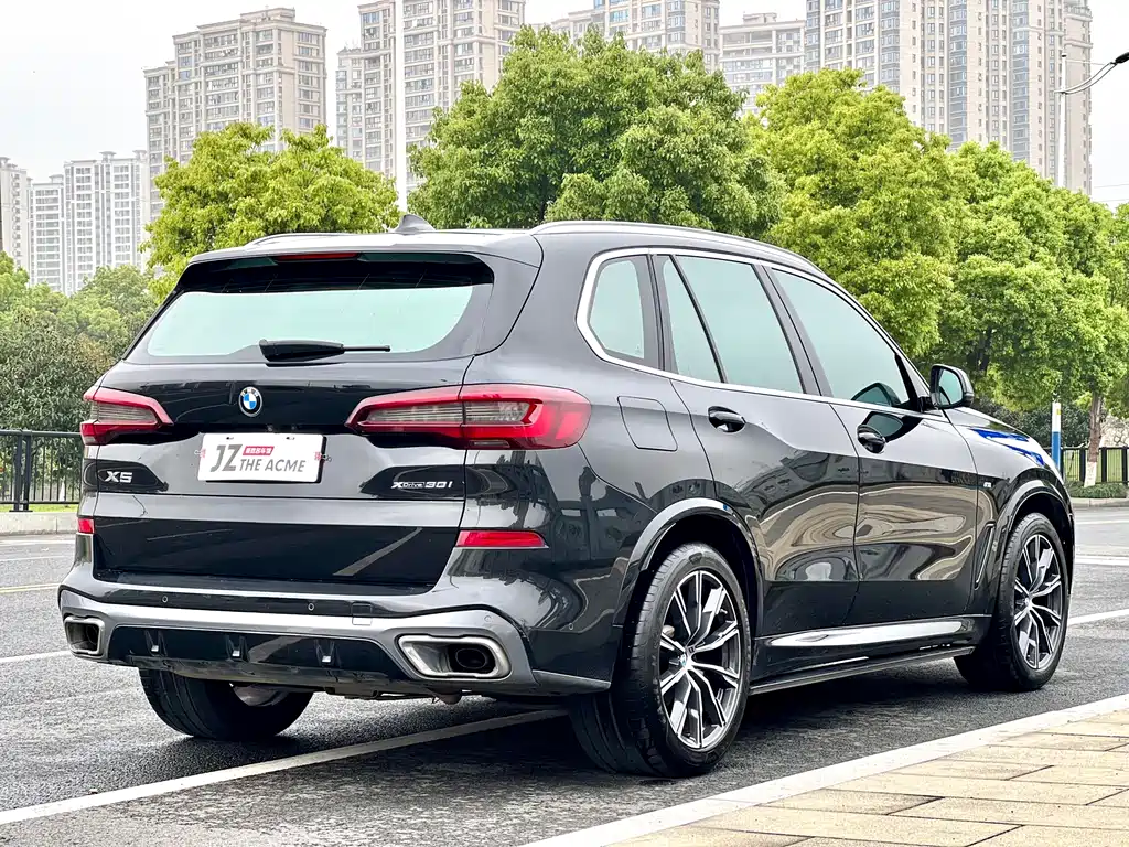 BMW X5 (Import) — фото 14