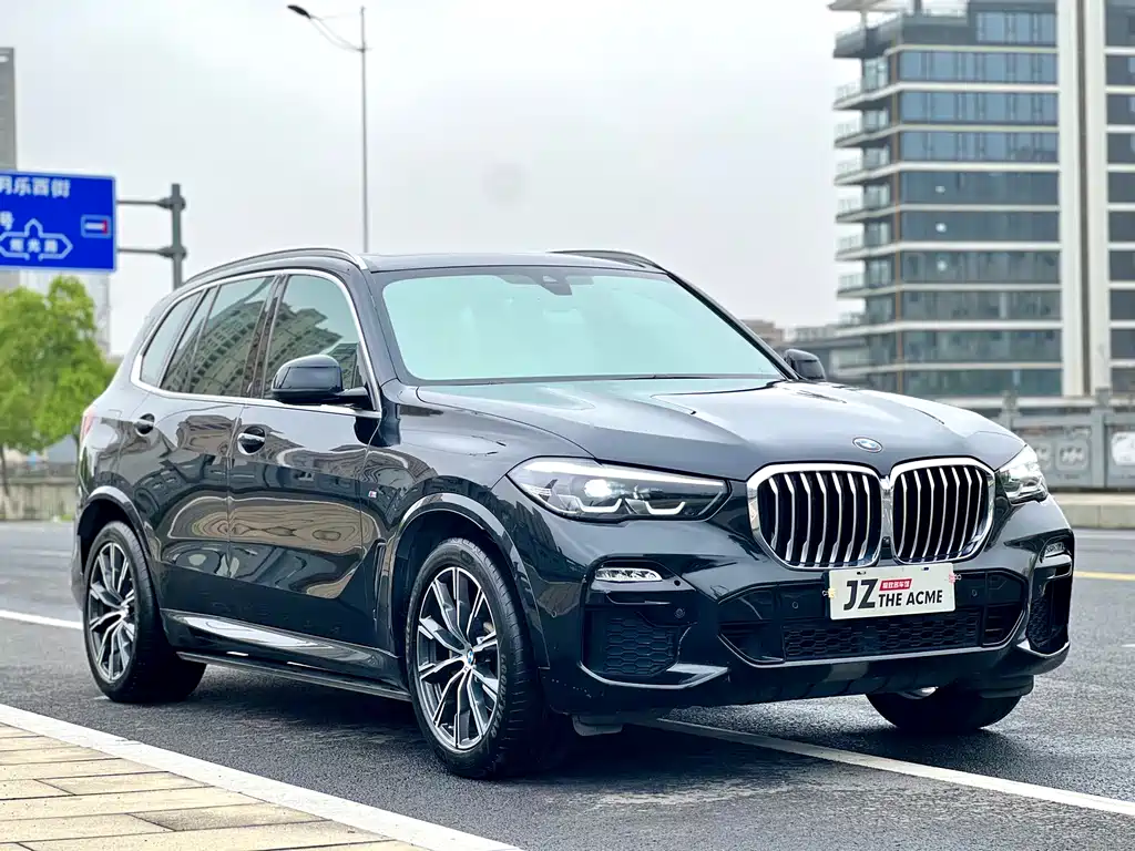 BMW X5 (Import) — фото 3