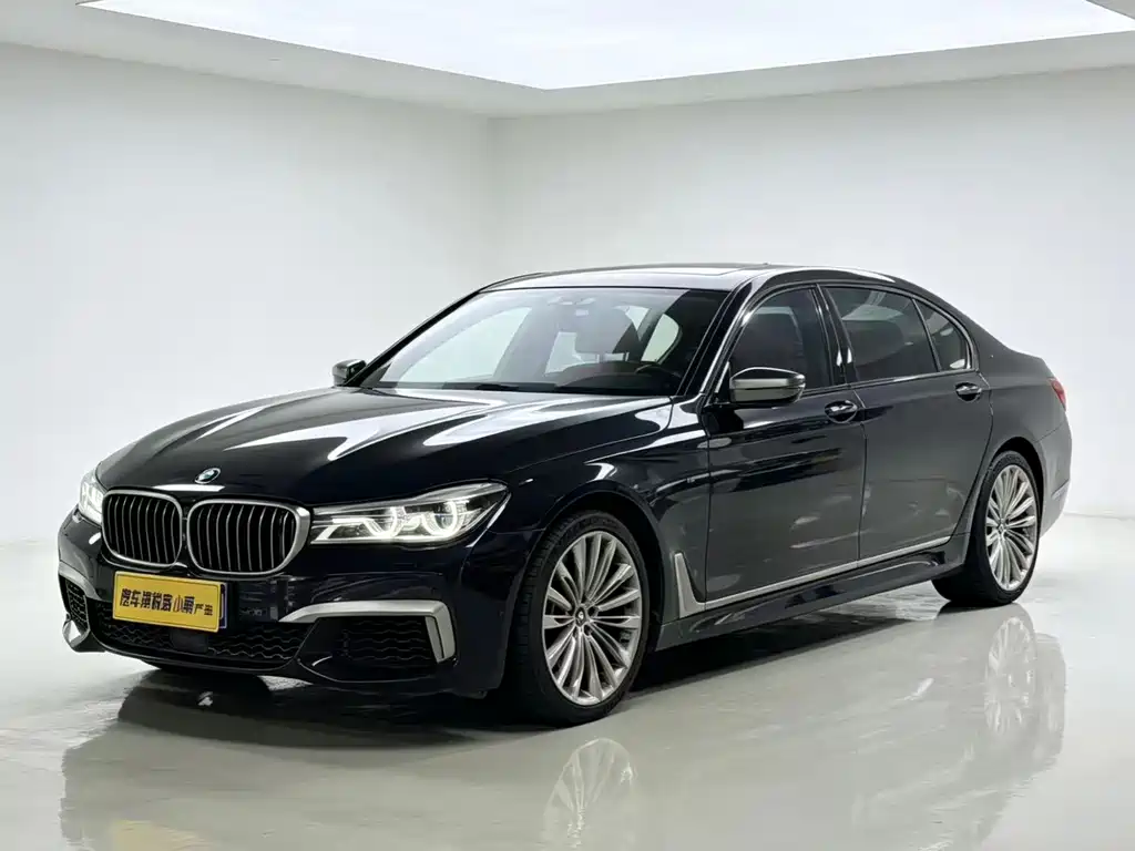 BMW 7 Series — фото 2
