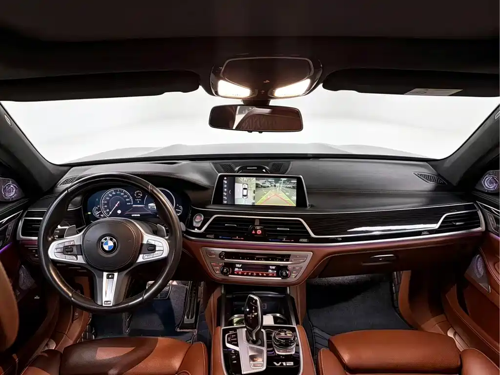 BMW 7 Series — фото 5