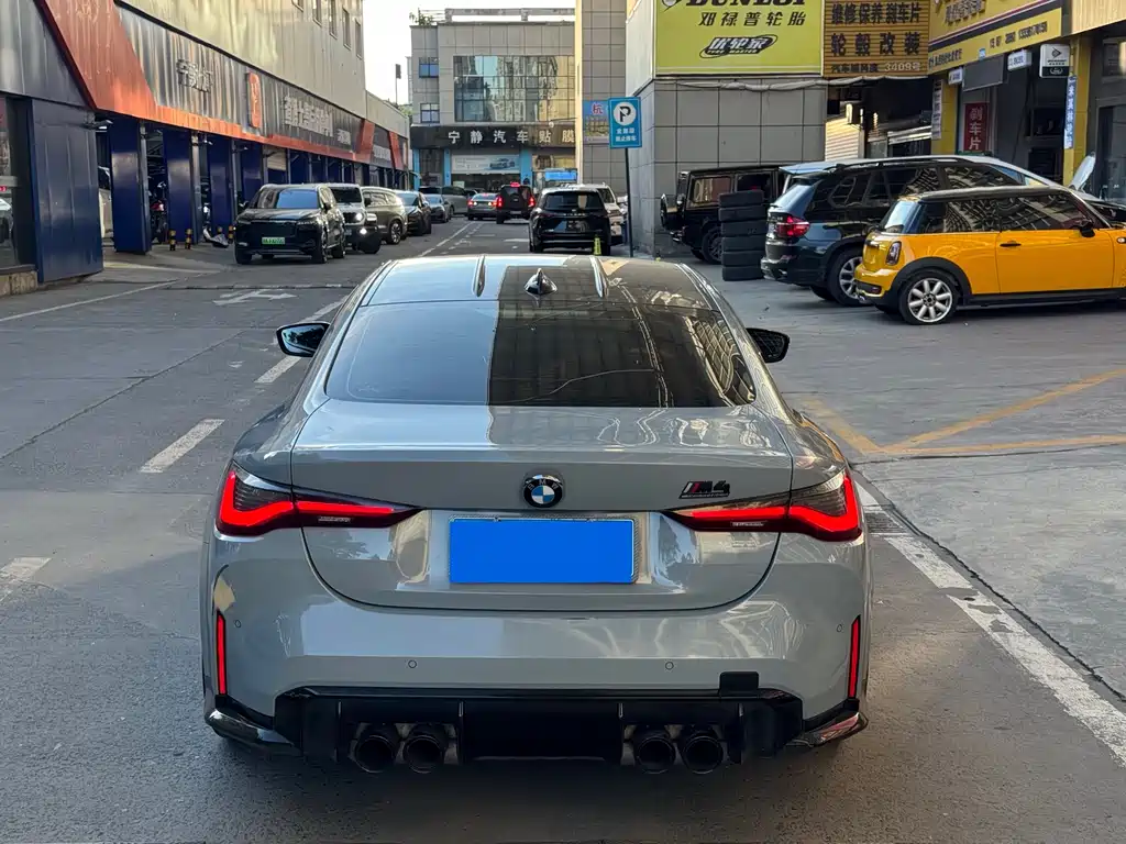 BMW M4 — фото 10