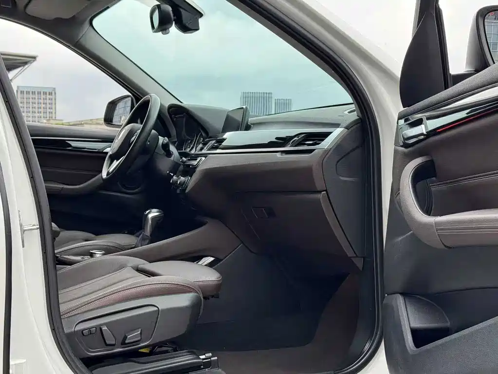 BMW X1 New Energy — фото 7