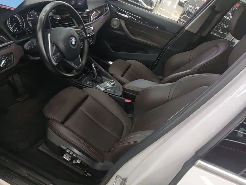 BMW X1 — фото 15