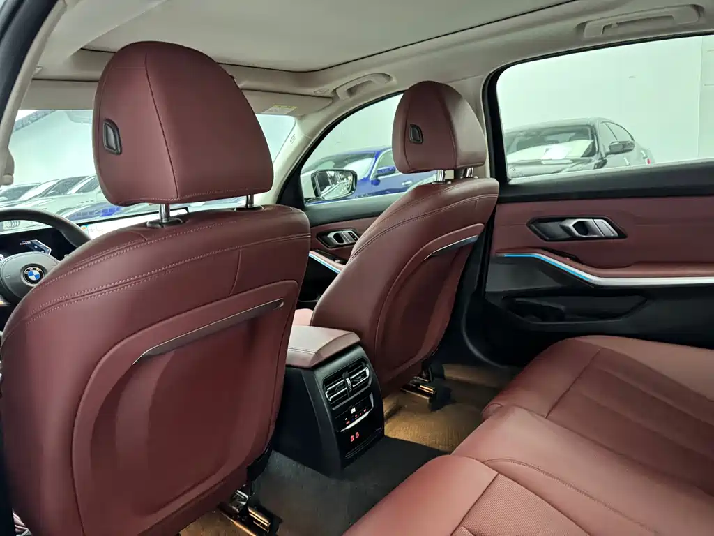 BMW 3 Series — фото 11
