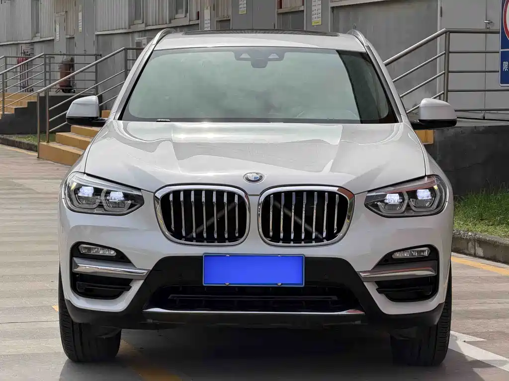 BMW X3 — фото 3