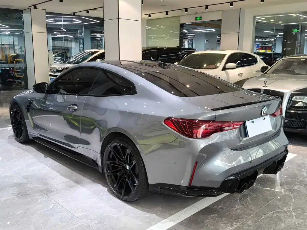 BMW M4 — фото 4