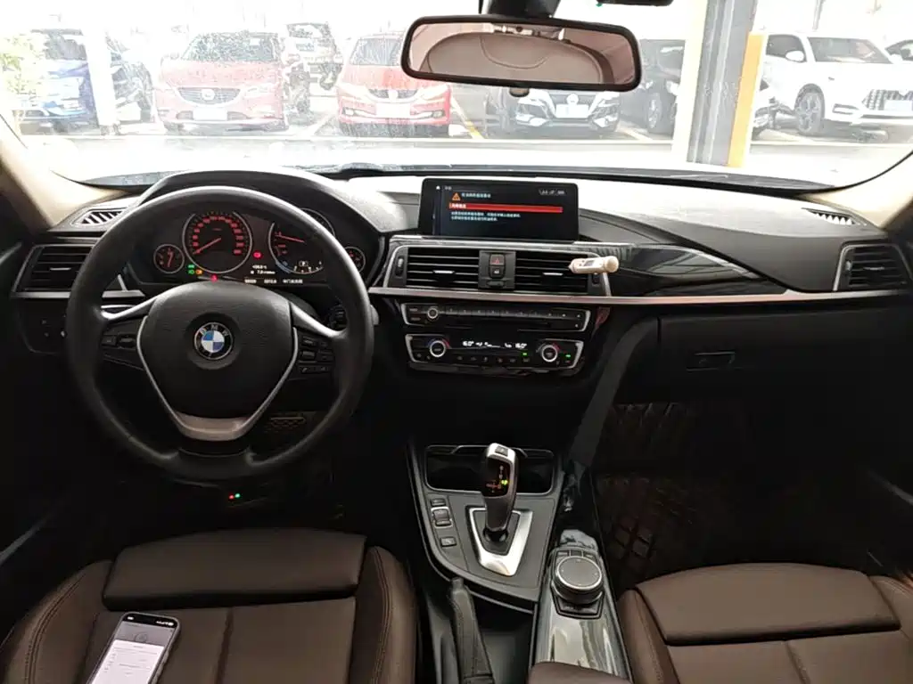 BMW 3 Series — фото 10
