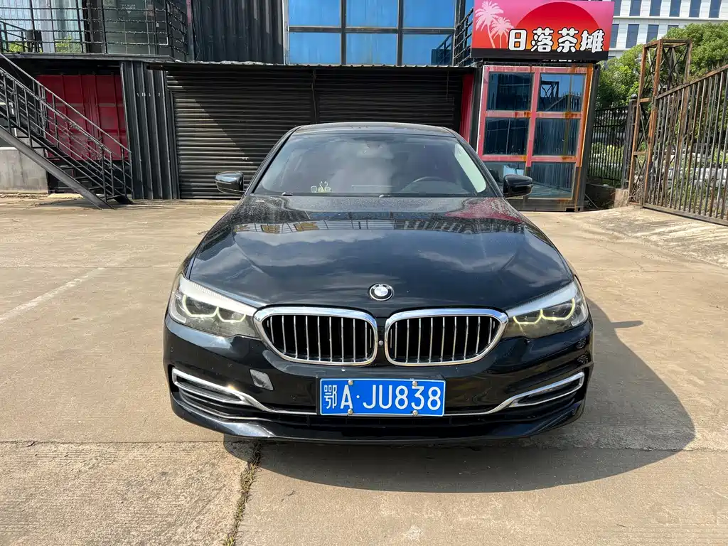 BMW 5 Series — фото 2