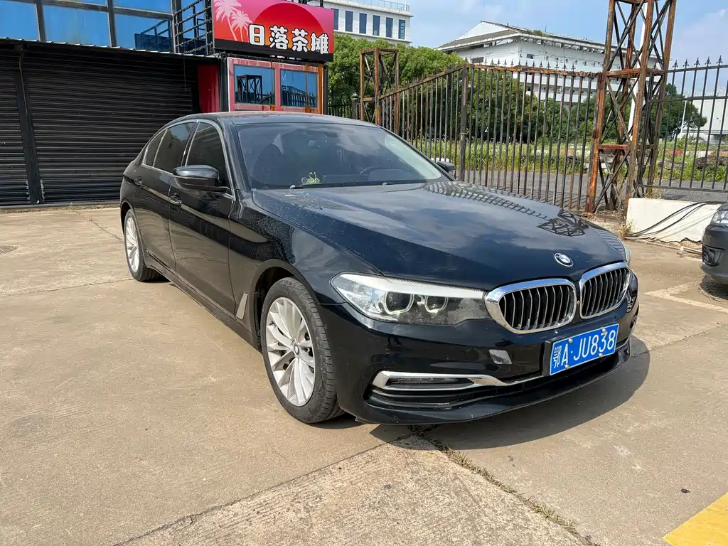 BMW 5 Series — фото 3