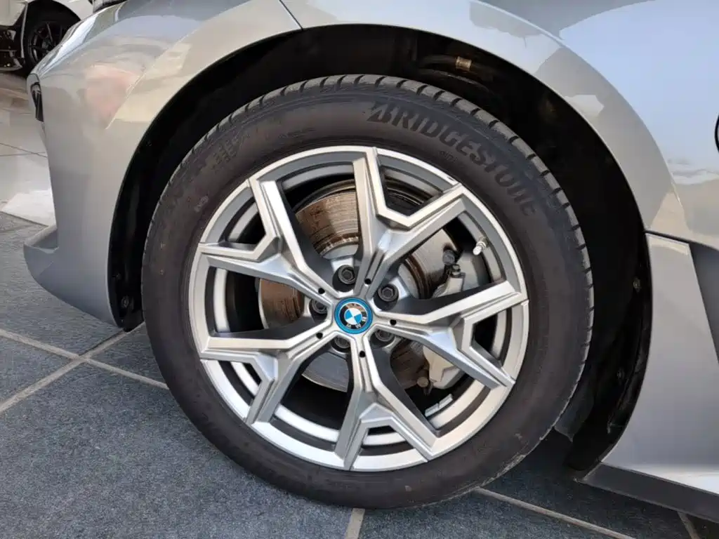 BMW i3 — фото 23