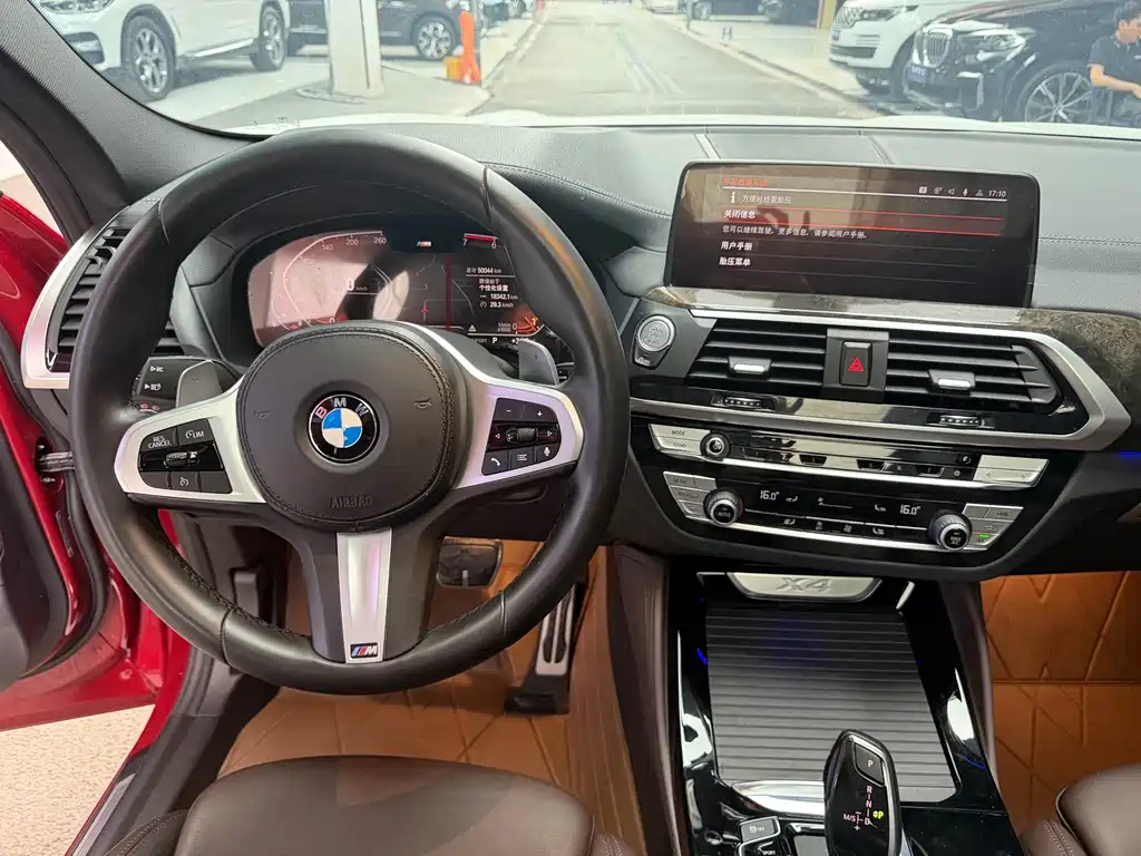 BMW X4 — фото 14