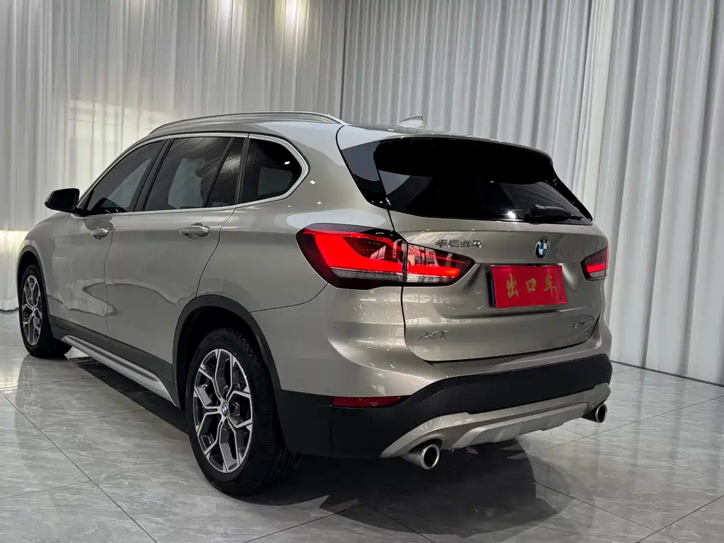 BMW X1 — фото 5