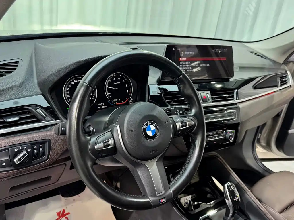 BMW X1 — фото 10