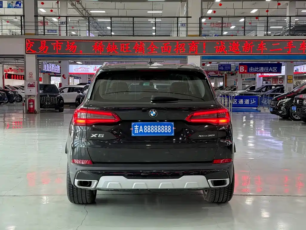 BMW X5 (Import) — фото 5