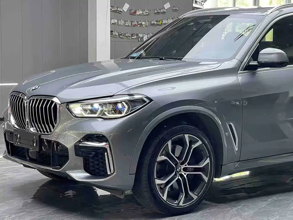 BMW X5 — фото 7