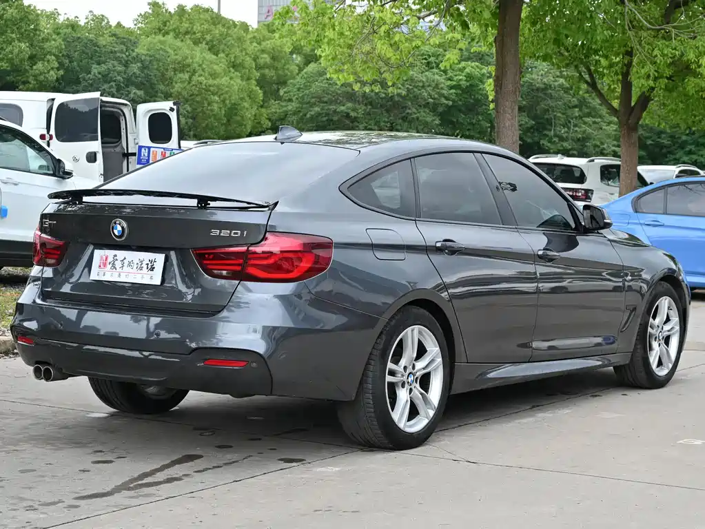 BMW 3 Series GT — фото 6
