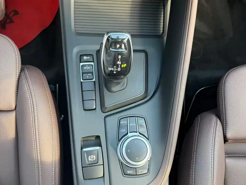 BMW X1 — фото 11