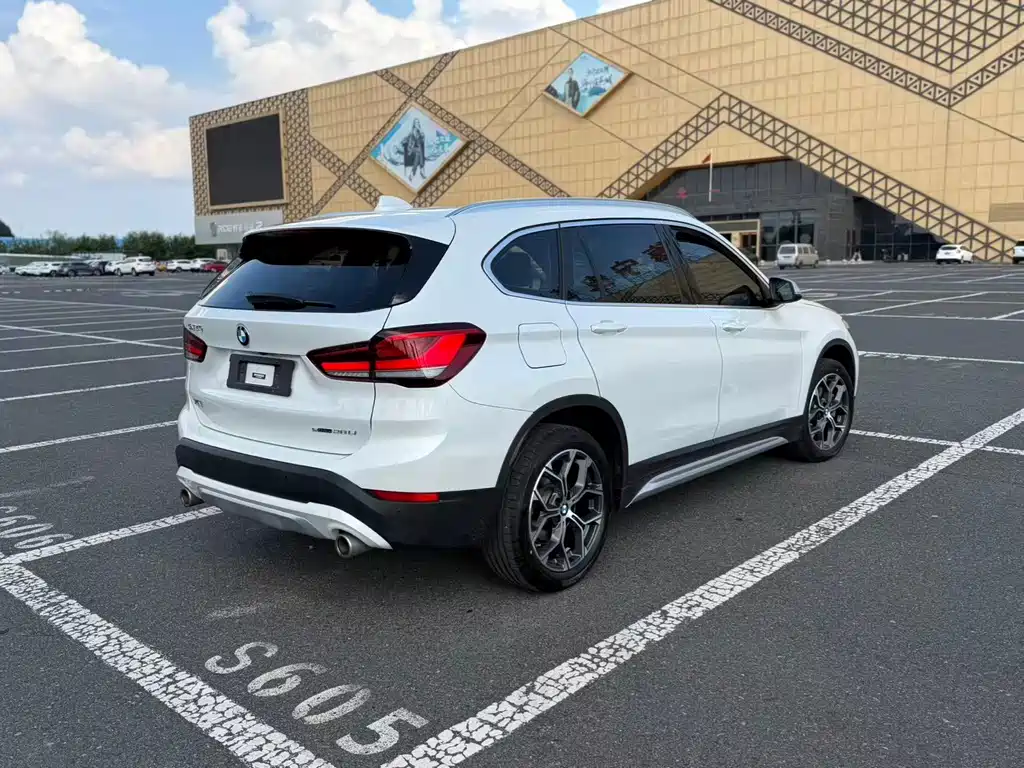 BMW X1 — фото 4