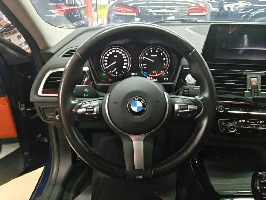 BMW 1 Series — фото 11