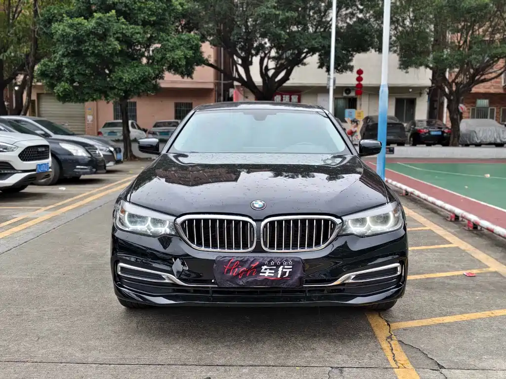 BMW 5 Series — фото 2